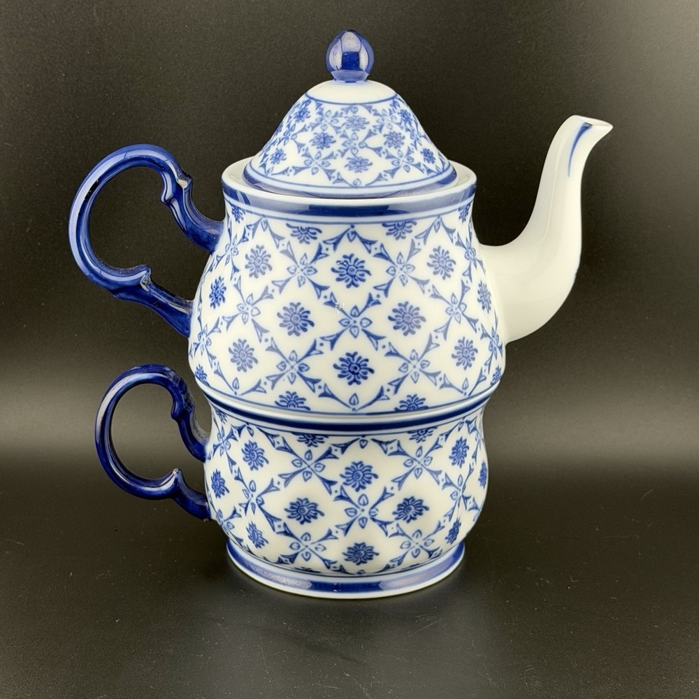 Vintage Harry & David Tea For 1 Set Blue White Calico Floral Lattice Teapot Cup